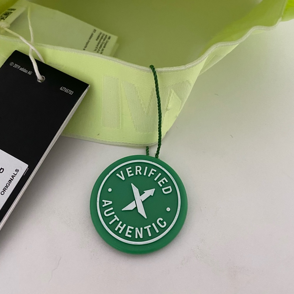 Ivy Park Drip 2 Hi Res Yellow Backless Cap NWT